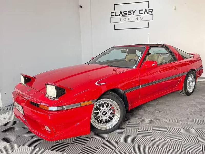Begagnad Toyota Supra 235 HK (172 kW) 1989 Sportkupé