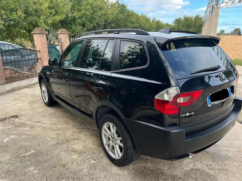 Nero Usata 2005 BMW X3 SUV | 1400 € (Super prezzo) - Immagine 1/4