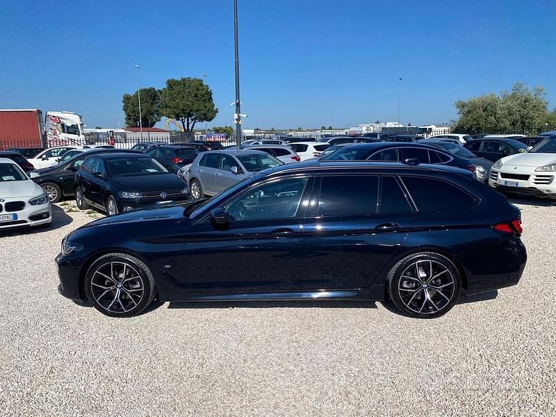 Usata BMW 520 M Sport 190 CV (139 kW) 2022 Blu Station wagon