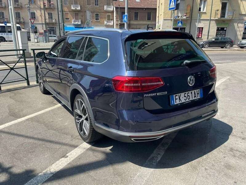 Usata VW Passat Alltrack 190 CV (139 kW) 2017 Blu/azzurro Station wagon