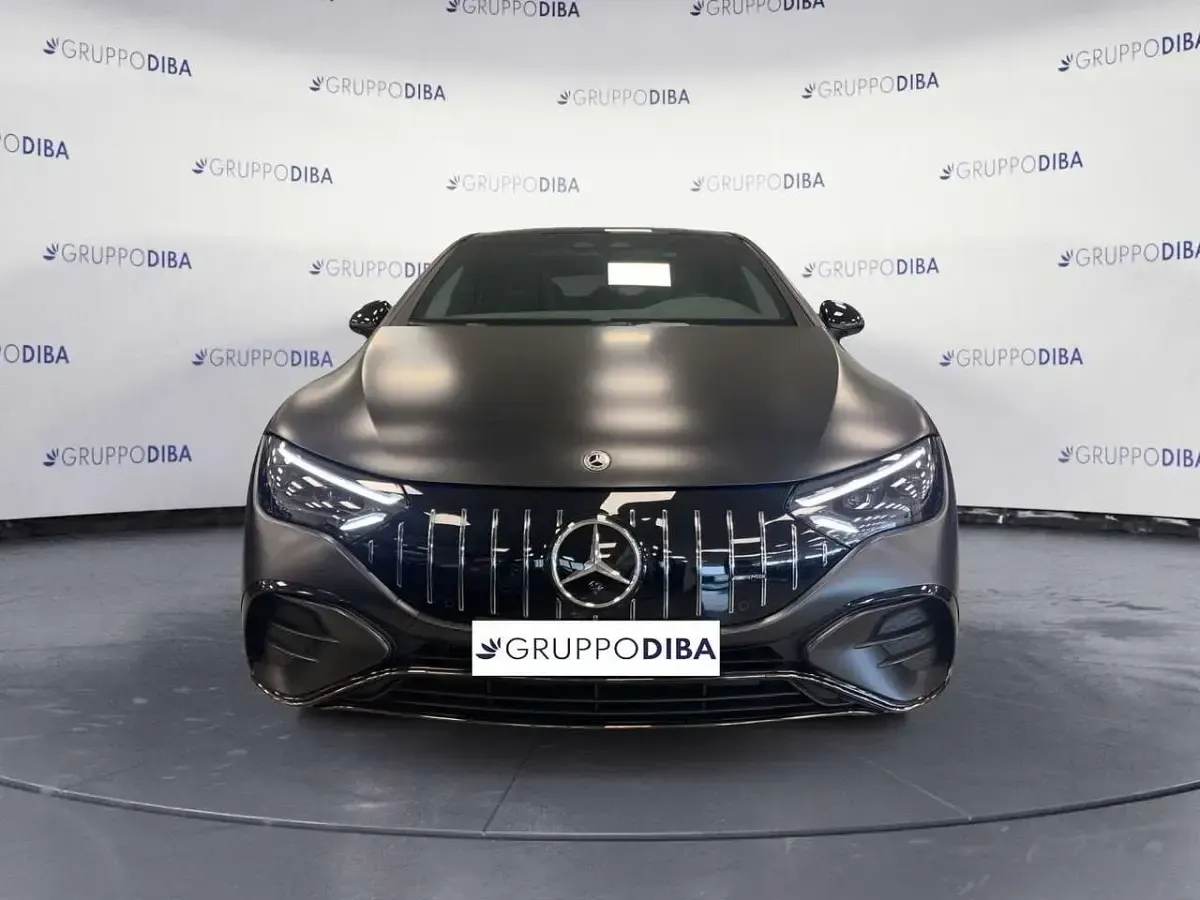 Usata Mercedes EQE AMG 43 AMG 350 kW (476 CV) 2024 Grigio Coupé