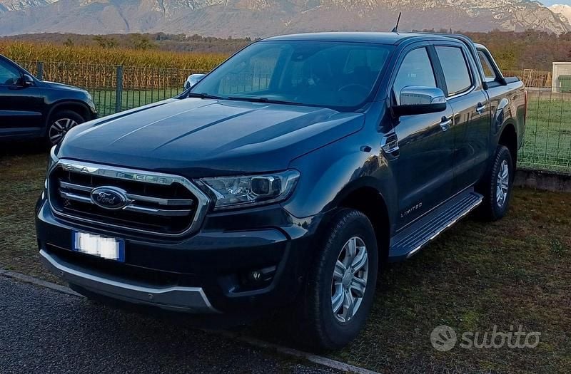 Usata Ford Ranger Limited 170 CV (125 kW) 2021 Grigio Pick-up