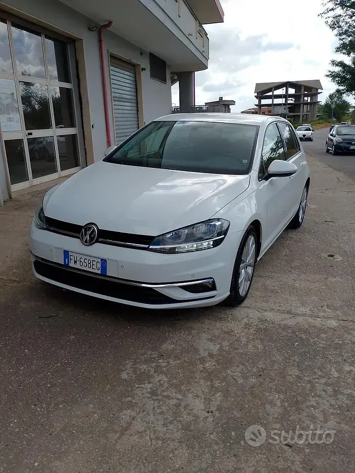 Usata VW Golf VII Executive 115 CV (84 kW) 2019 Bianco Berlina