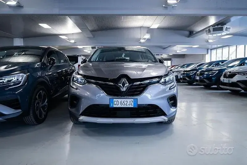 Usata Renault Captur Intens 160 CV (117 kW) 2020 Grigio SUV