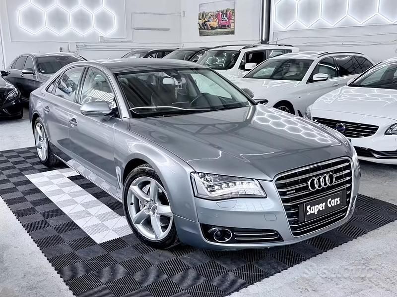 Usata Audi A8 250 CV (183 kW) 2011 Grigio Berlina