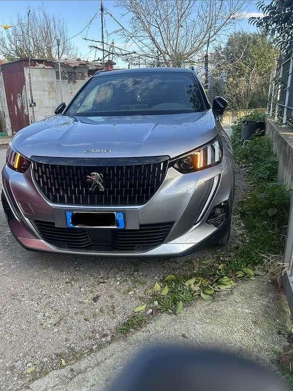 Usata Peugeot 2008 GT-line 102 CV (75 kW) 2020 Grigio SUV