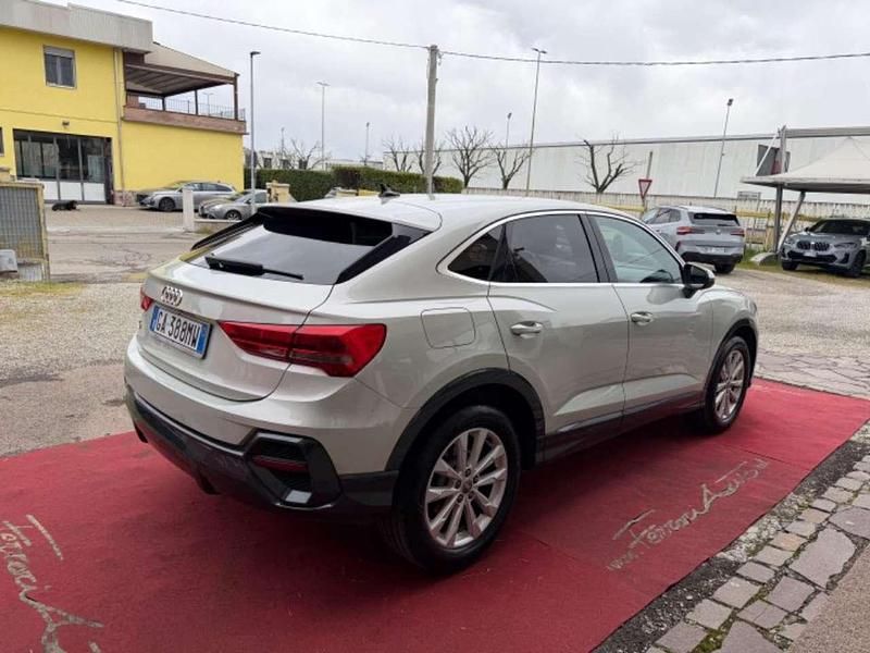 Usata Audi Q3 Sportback Business Plus 150 CV (110 kW) 2020 Argento SUV