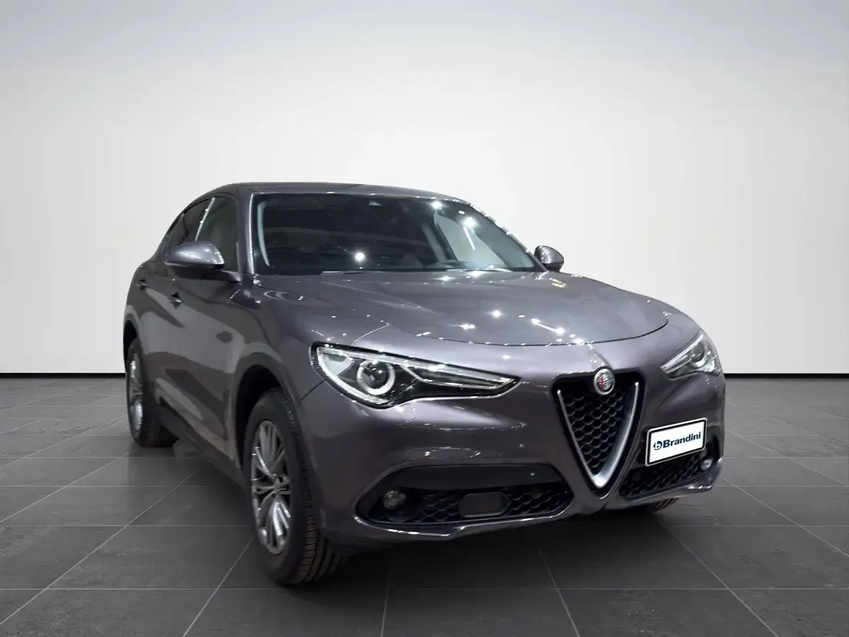 Usata Alfa Romeo Stelvio Executive 210 CV (154 kW) 2018 Grigio SUV