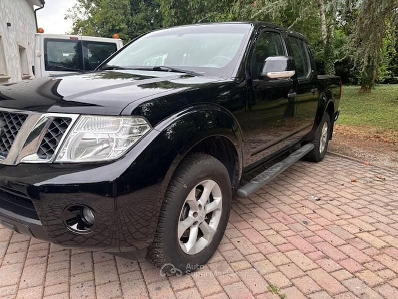 Nero Usata 2011 Nissan Navara Pick-up | 16.900 € (Cara) - Immagine 1/4