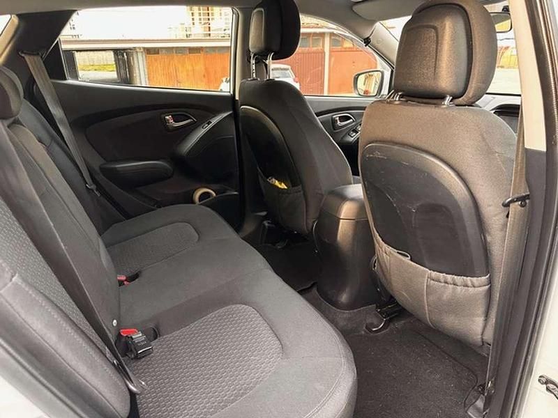 Usata Hyundai ix35 Comfort 136 CV (100 kW) 2011 Bianco SUV