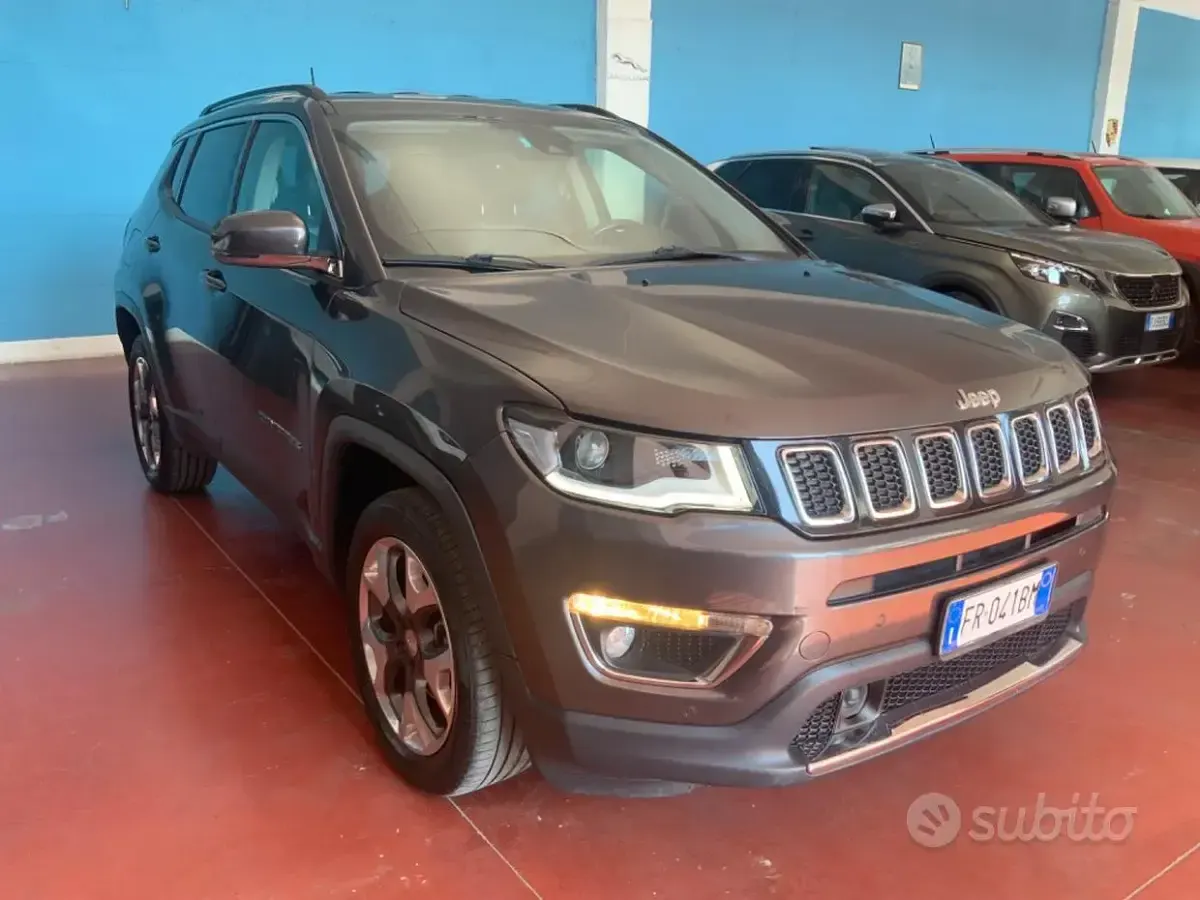 Usata Jeep Compass Limited 170 CV (125 kW) 2018 Grigio SUV