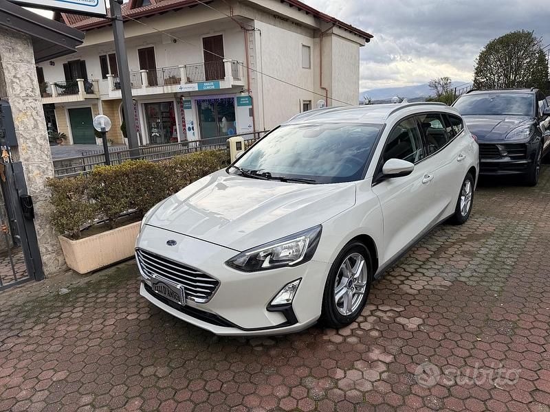 Usata Ford Focus Business Edition 120 CV (88 kW) 2019 Beige Station wagon