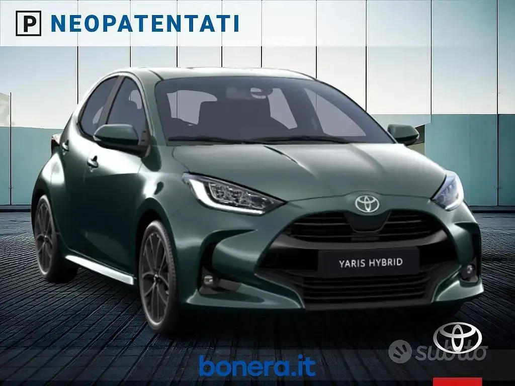 Nuova Toyota Yaris Hybrid 116 CV (85 kW) 2026 Forest green Berlina