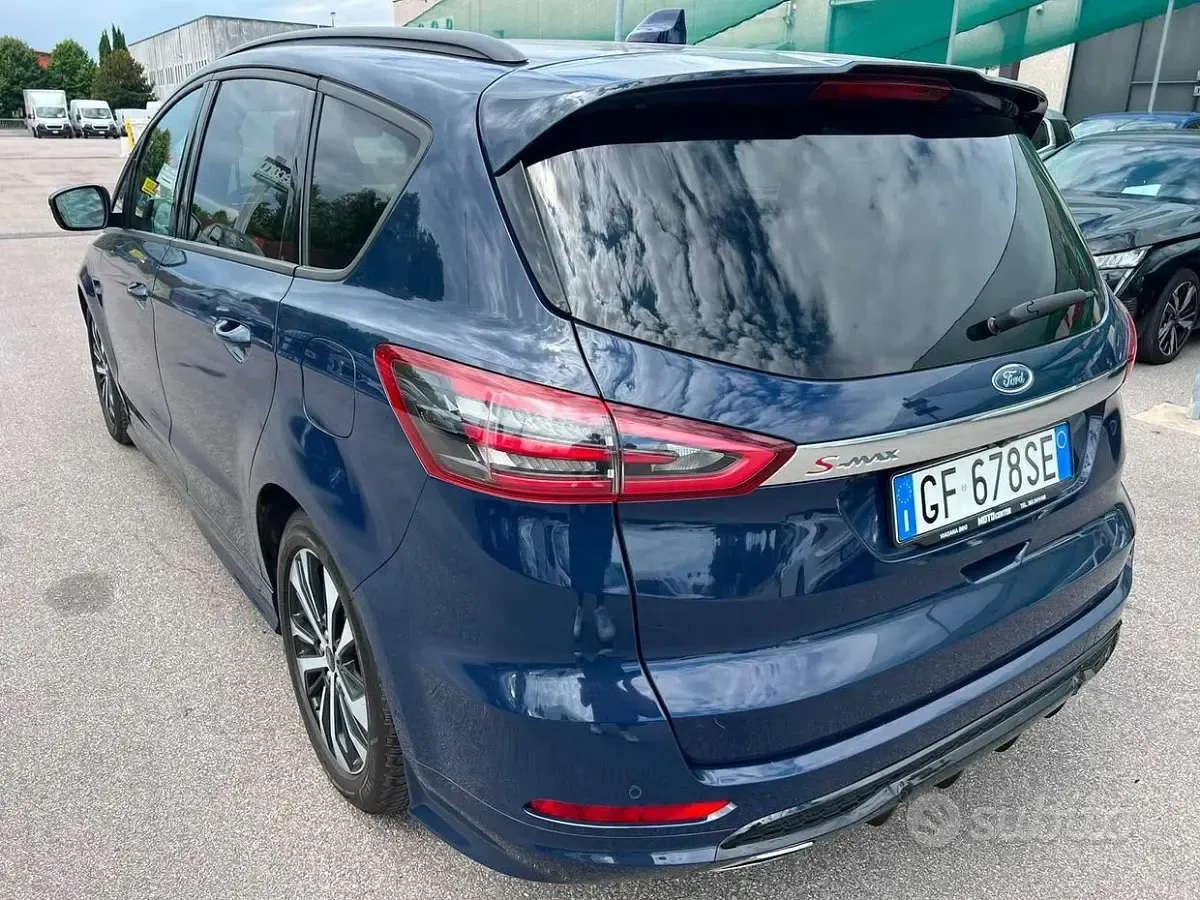 Usata Ford S-MAX ST-Line 190 CV (139 kW) 2021 Blu/azzurro Monovolume