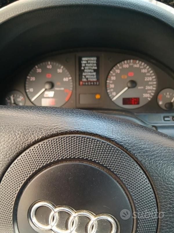 Usata Audi S8 310 CV (228 kW) 1999 Berlina