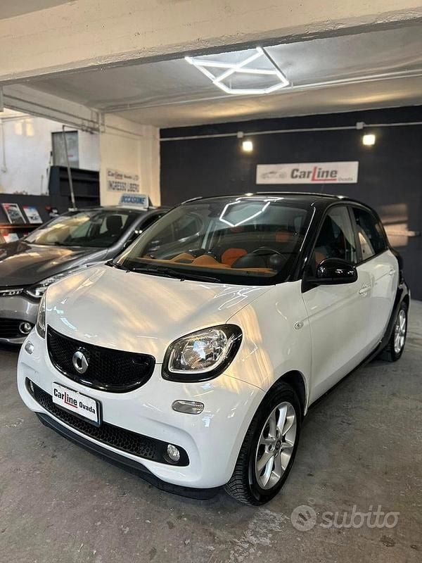 Usata Smart ForFour Passion 90 CV (66 kW) 2015 Bianco Utilitaria