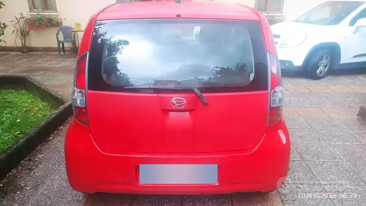 Usata Daihatsu Sirion 69 CV (50 kW) 2006 Rosso Utilitaria