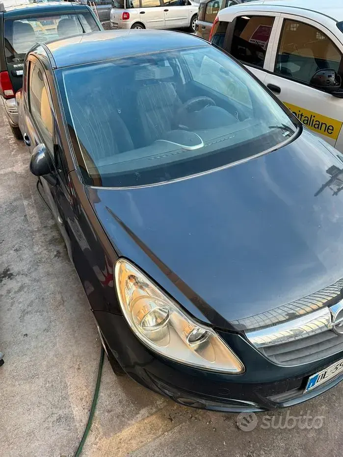 Usata Opel Corsa 90 CV (66 kW) 2007 Utilitaria