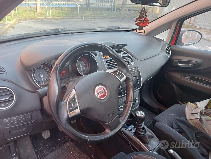 Usata Fiat Punto 2012 Rosso Utilitaria
