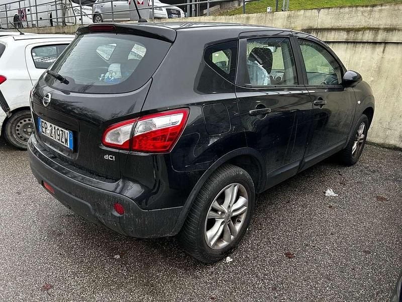Usata Nissan Qashqai 131 CV (96 kW) 2013 Nero SUV