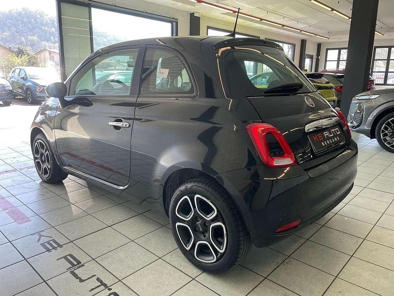 Usata Fiat 500 Dolcevita 69 CV (50 kW) 2022 Nero Utilitaria