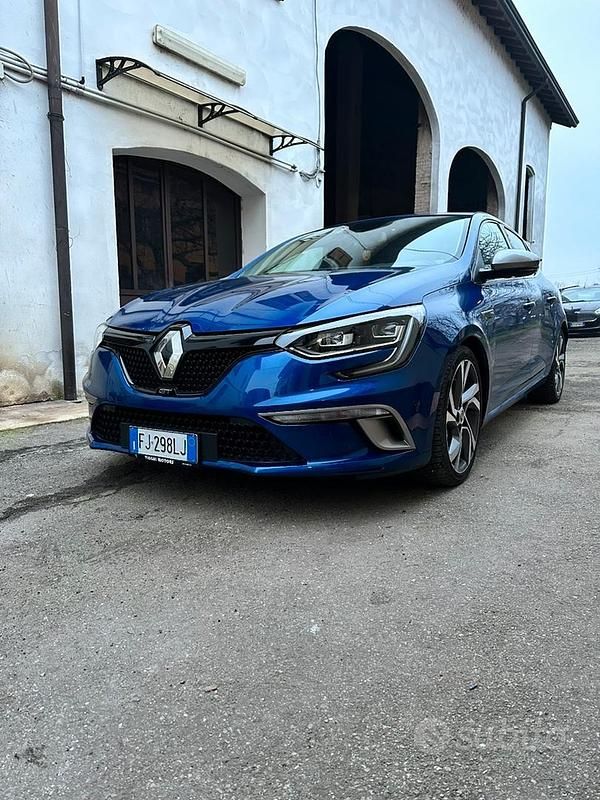 Usata Renault Mégane IV GT 165 CV (121 kW) 2017 Berlina