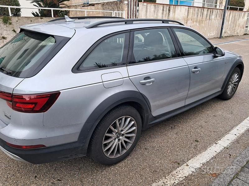 Usata Audi A4 Allroad 190 CV (139 kW) 2018 Grigio Station wagon
