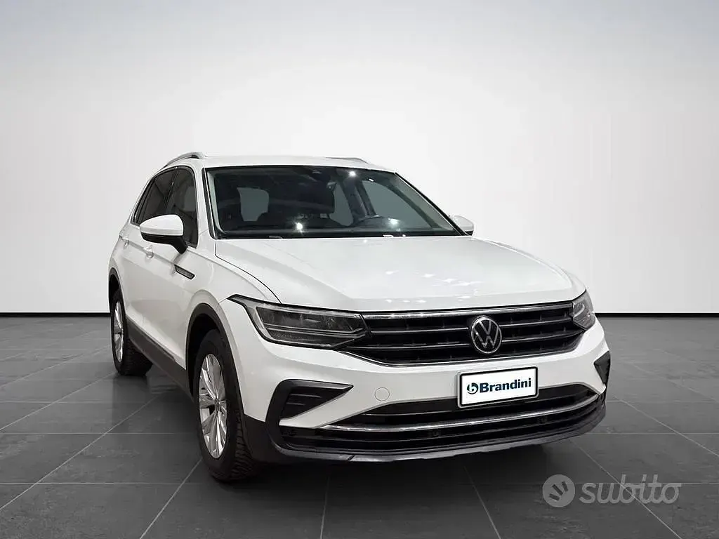 Usata VW Tiguan Life 122 CV (89 kW) 2021 Bianco SUV