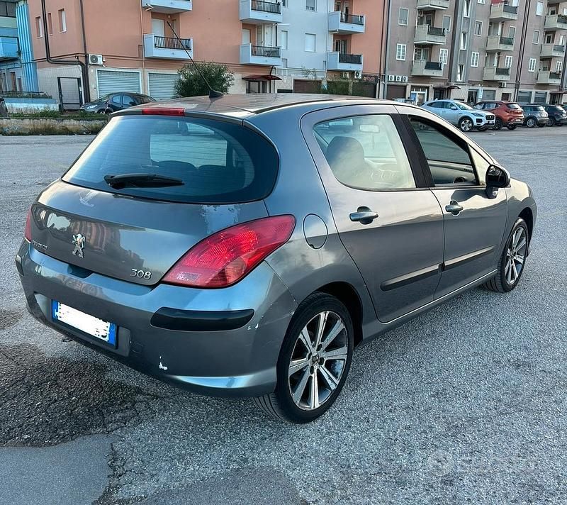 Usata Peugeot 308 110 CV (80 kW) 2009 Grigio Berlina