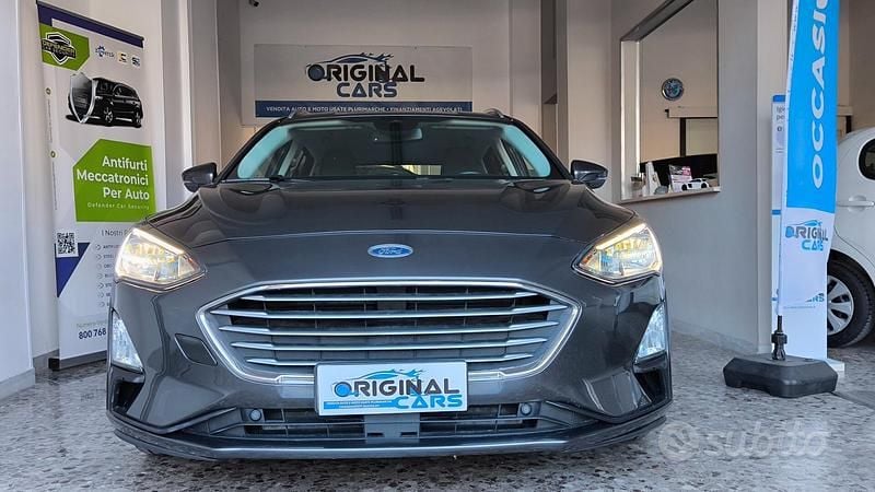 Usata Ford Focus Business Edition 120 CV (88 kW) 2020 Grigio Station wagon