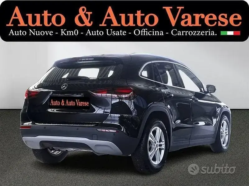 Usata Mercedes GLA200 163 CV (119 kW) 2024 Nero SUV