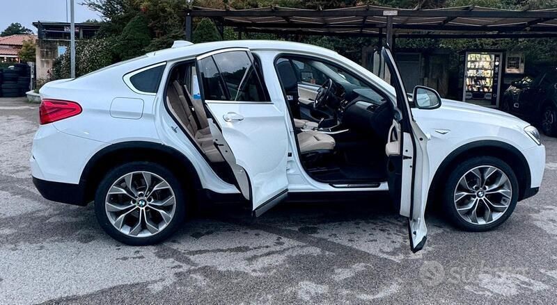 Usata BMW X4 Efficient Dynamics 190 CV (139 kW) 2016 Bianco SUV