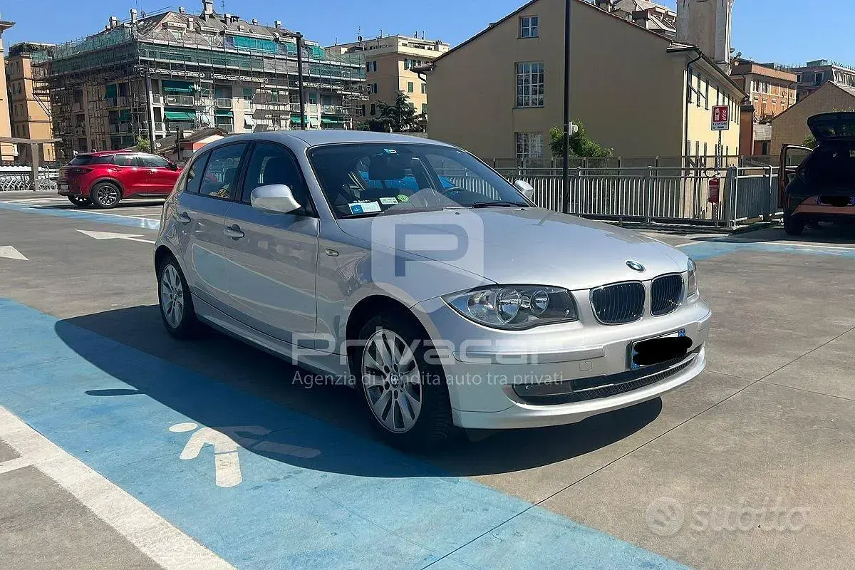 Usata BMW 120 Comfort Edition 177 CV (130 kW) 2011 Grigio Utilitaria
