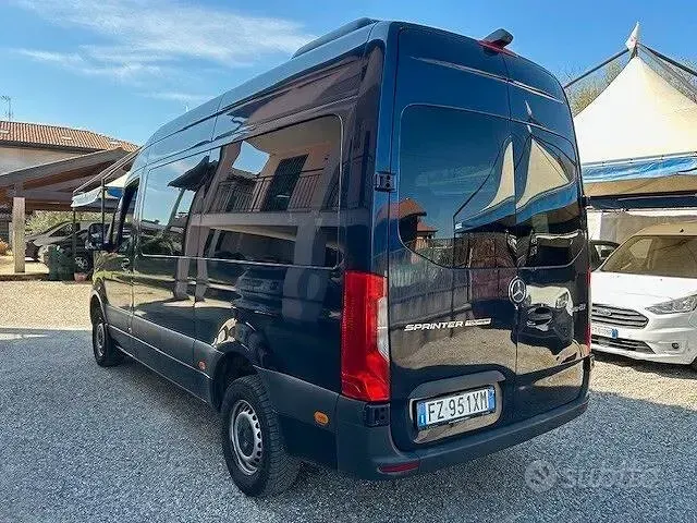 Usata Mercedes Sprinter 190 CV (139 kW) 2020 Blu Furgone