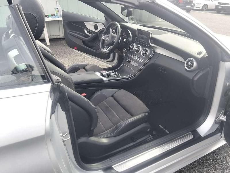 Usata Mercedes C180 156 CV (114 kW) 2018 Cabrio