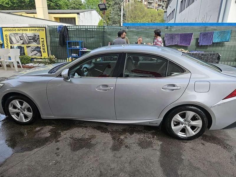 Usata Lexus IS300h 181 CV (133 kW) 2014 Berlina