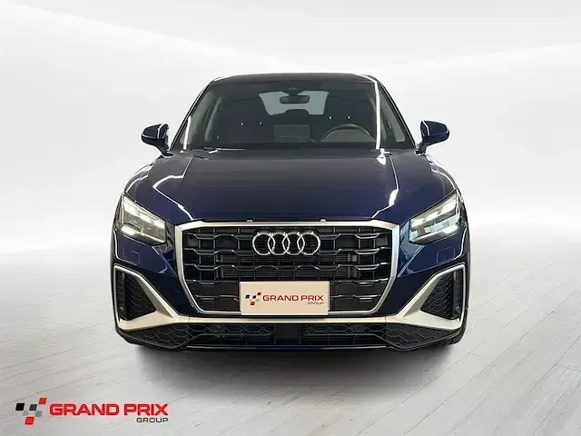 Usata Audi Q2 S-Line 150 CV (110 kW) 2025 Blu navarra metallizzato SUV