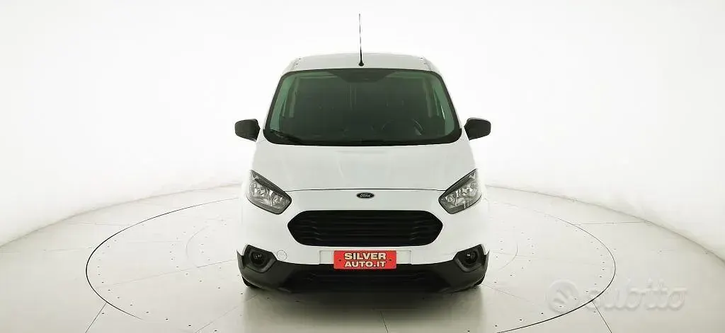 Usata Ford Transit Trend 101 CV (74 kW) 2022 Bianco pastello Furgone