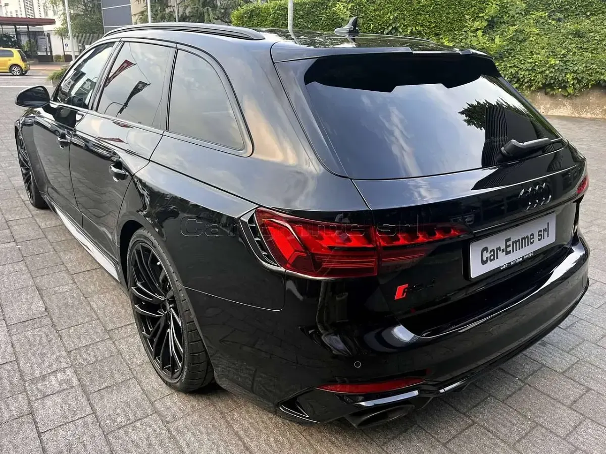 Usata Audi RS4 Ambiente 450 CV (330 kW) 2021 Nero mythos Station wagon