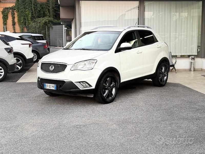 Usata SsangYong Korando 175 CV (128 kW) 2011 Bianco SUV