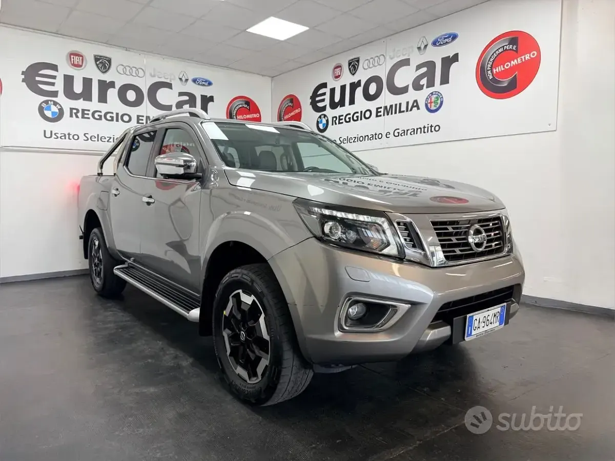Usata Nissan Navara N-Guard 190 CV (139 kW) 2020 Grigio Pick-up