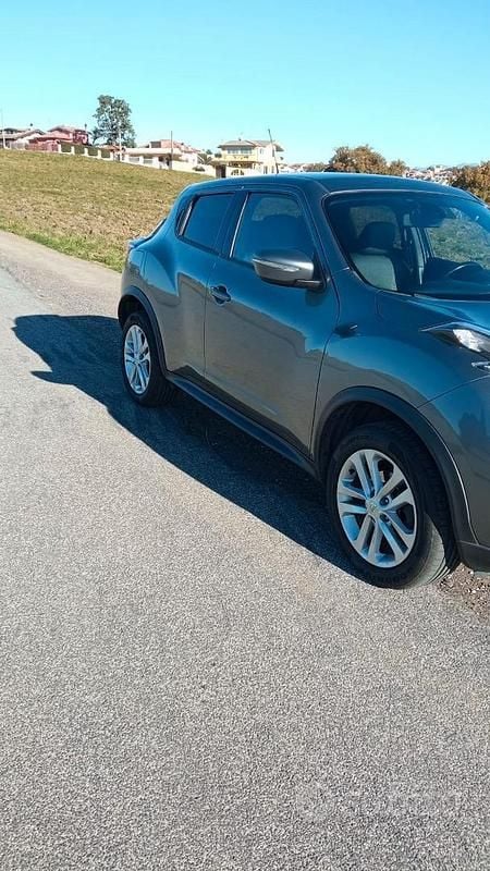 Usata Nissan Juke 110 CV (80 kW) 2018 Grigio SUV