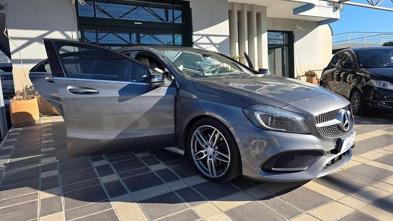Usata Mercedes A220 170 CV (125 kW) 2013 Grigio Berlina