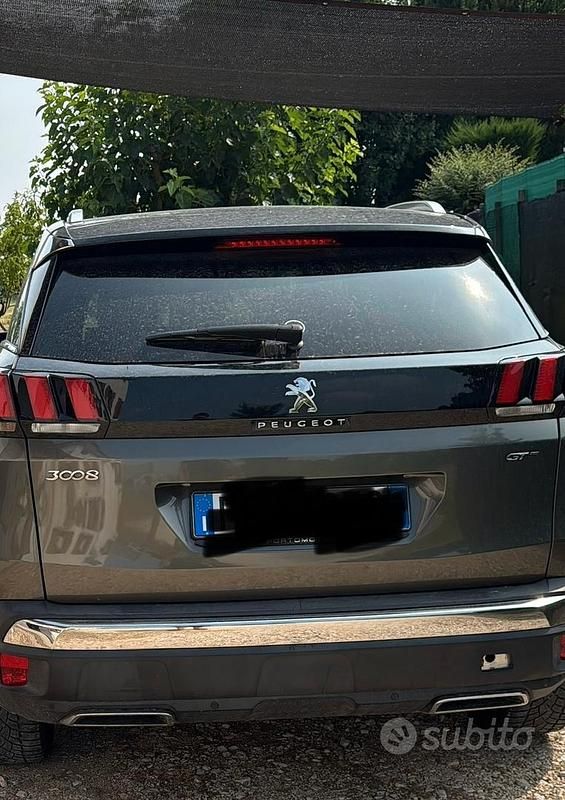 Usata Peugeot 3008 GT 180 CV (132 kW) 2018 Grigio SUV