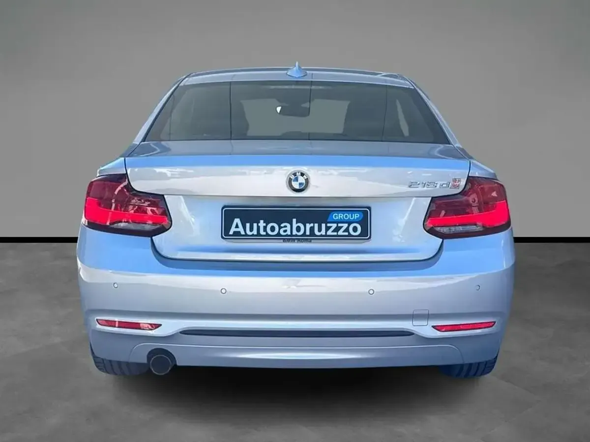 Usata BMW 218 Sport Line 150 CV (110 kW) 2019 Glaciersilber metallizzato Coupé