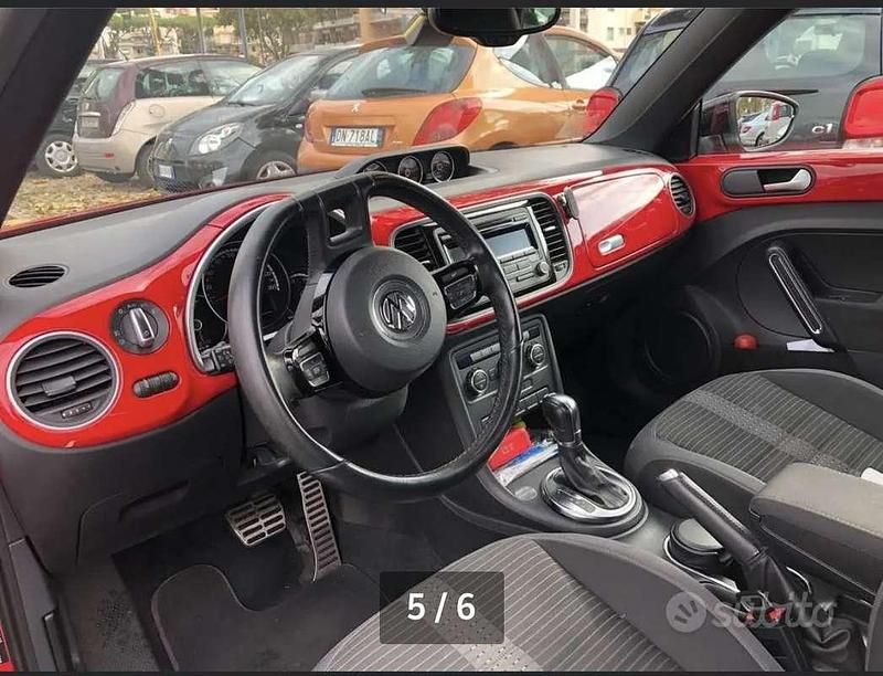 Usata VW Beetle Cabriolet Sportline 160 CV (117 kW) 2013 Rosso Cabrio