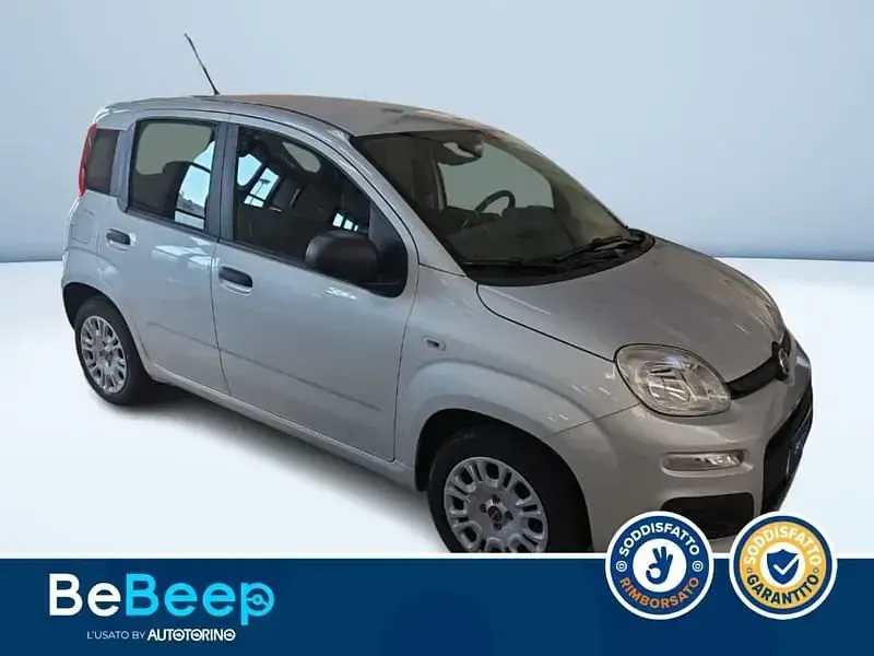 Usata Fiat Panda Easy 69 CV (50 kW) 2017 Argento metallizzato Utilitaria