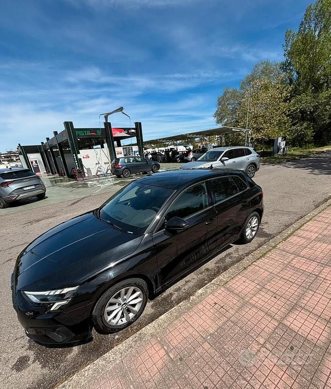 Nero Usata 2021 Audi A3 Tre volumi | 20.000 € - Immagine 1/4