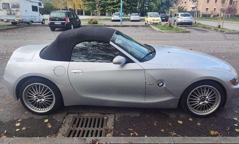Usata BMW Z4 192 CV (141 kW) 2005 Argento Cabrio