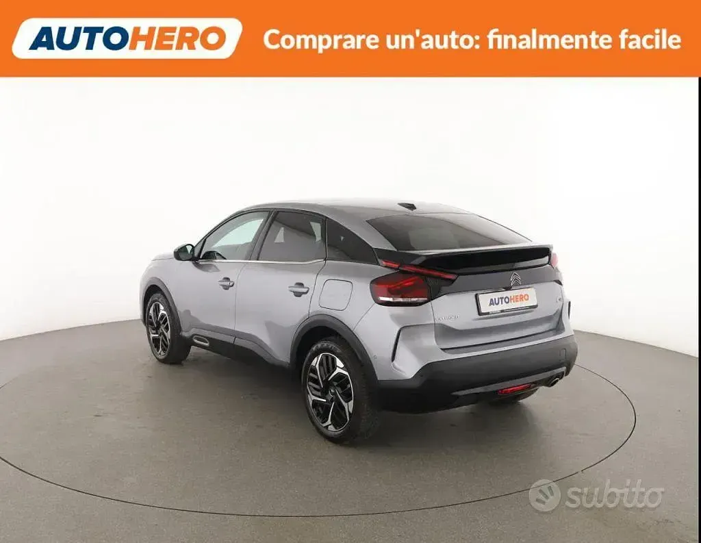Begagnad Citroën C4 Shine 131 HK (96 kW) 2022 Grå Sedan